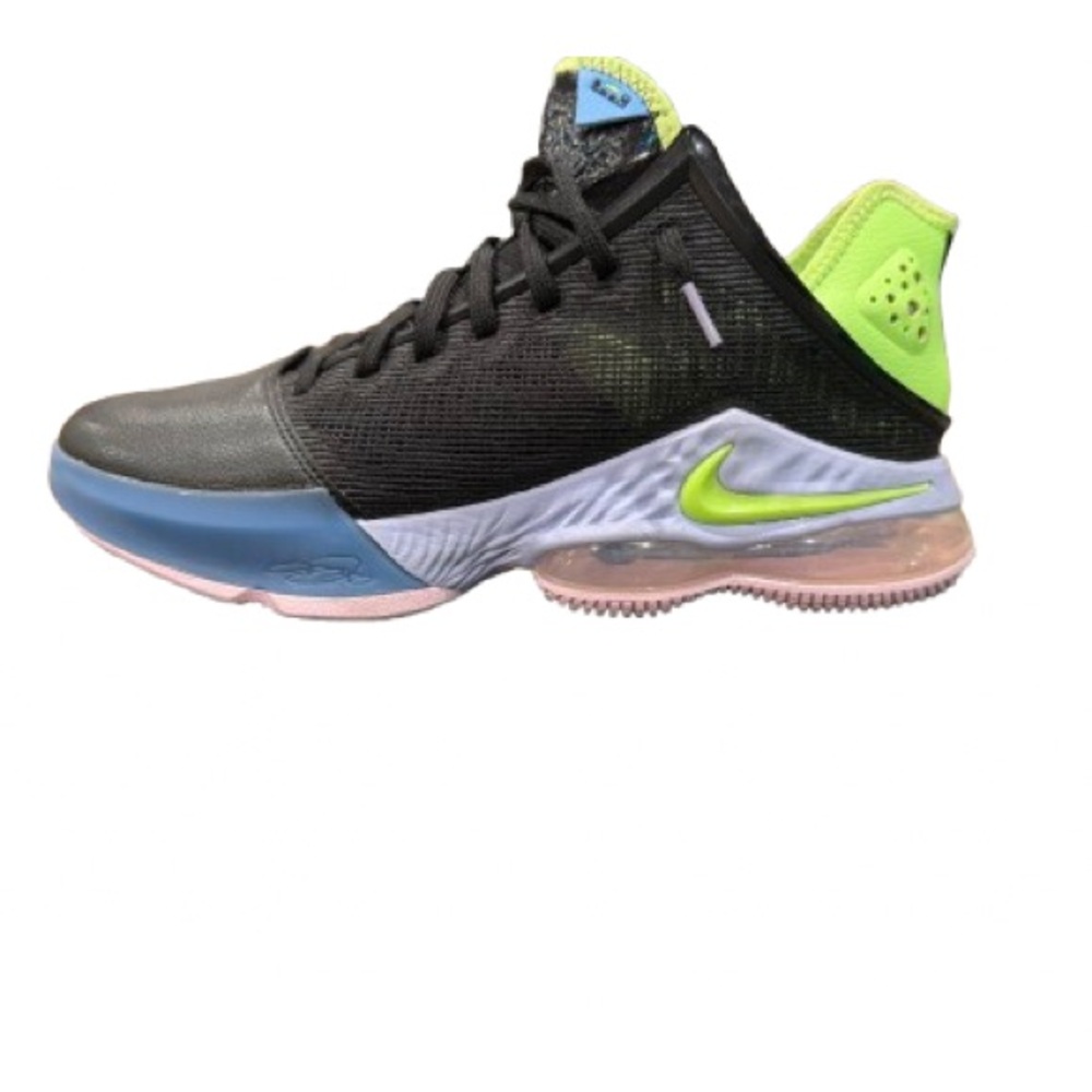 Nike LeBron XIX Low